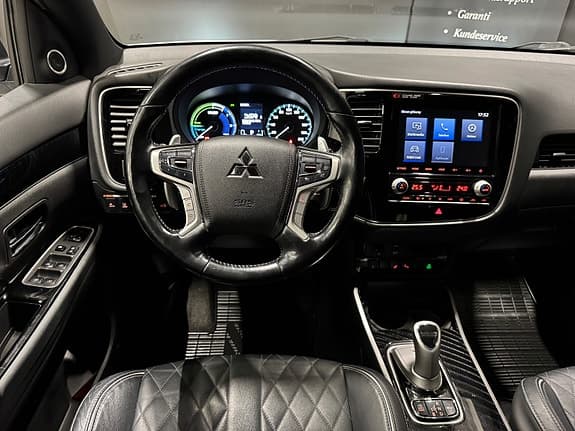 Mitsubishi Outlander - Thumbnail 17