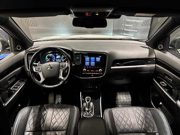 Mitsubishi Outlander - Thumbnail 16