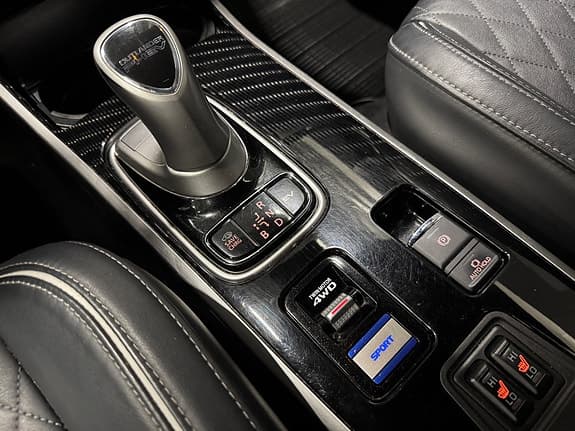 Mitsubishi Outlander - Thumbnail 24