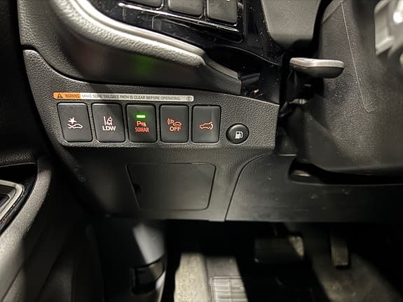 Mitsubishi Outlander - Thumbnail 26