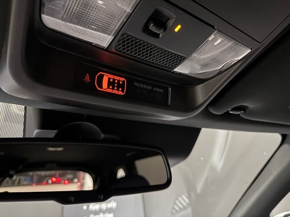 Mitsubishi Outlander - Thumbnail 29