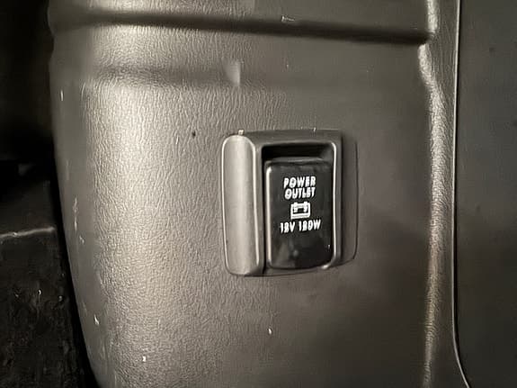 Mitsubishi Outlander - Thumbnail 30