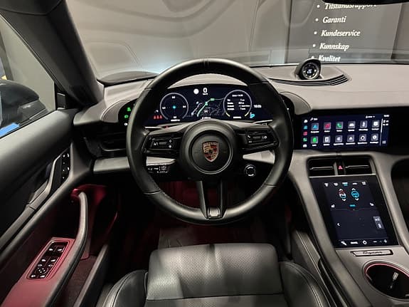 Porsche Taycan Cross Turismo - Thumbnail 17