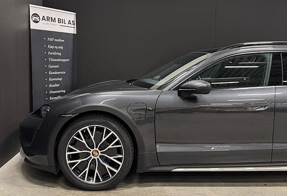Porsche Taycan Cross Turismo - Thumbnail 8