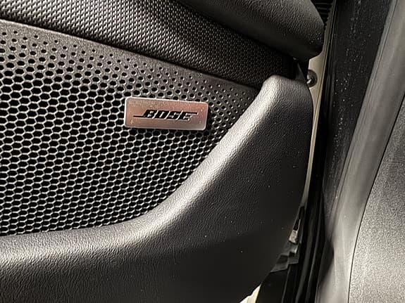 Porsche Taycan Cross Turismo - Thumbnail 37