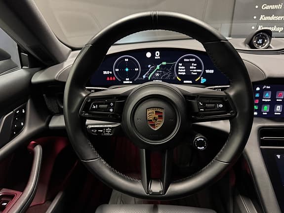 Porsche Taycan Cross Turismo - Thumbnail 18