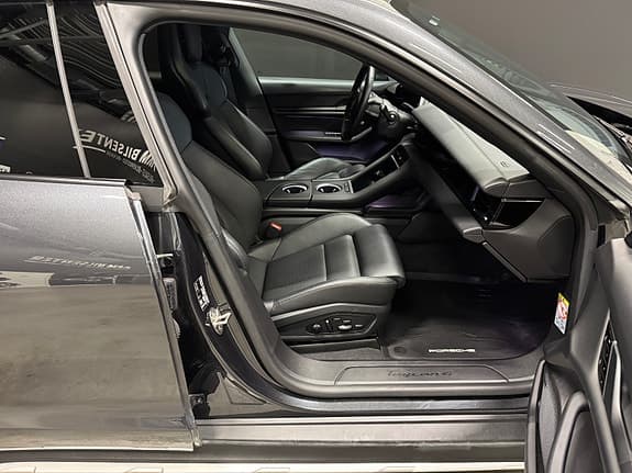 Porsche Taycan Cross Turismo - Thumbnail 14