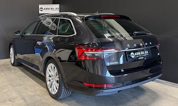 Skoda Superb - Thumbnail 12
