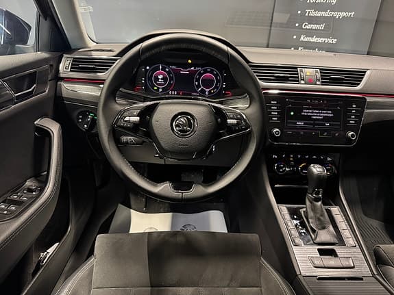 Skoda Superb - Thumbnail 17