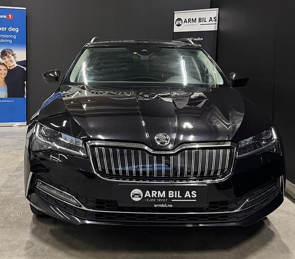 Skoda Superb - Thumbnail 2