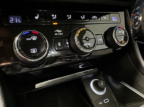 Skoda Superb - Thumbnail 24