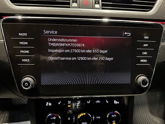 Skoda Superb - Thumbnail 22