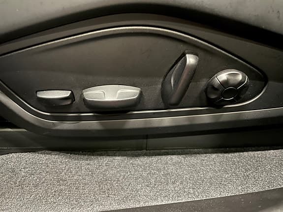 Audi e-tron GT RS - Thumbnail 30