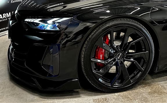 Audi e-tron GT RS - Thumbnail 14