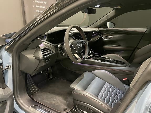 Audi e-tron GT RS - Thumbnail 37