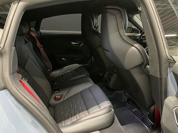 Audi e-tron GT RS - Thumbnail 39