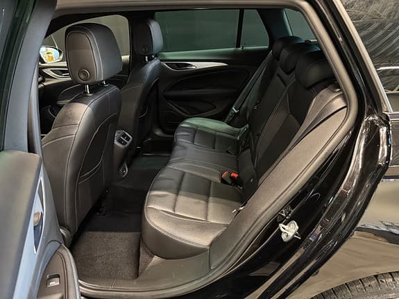 Opel Insignia - Thumbnail 12