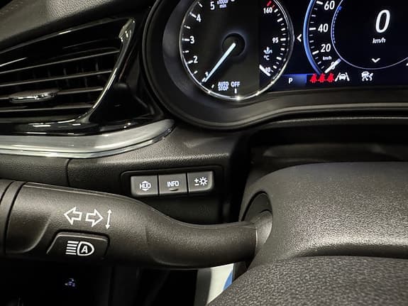 Opel Insignia - Thumbnail 27