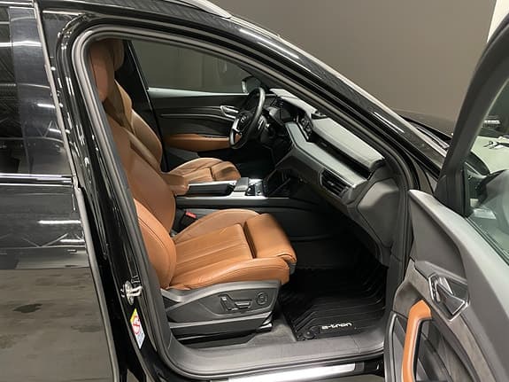 Audi e-tron Sportback - Thumbnail 6