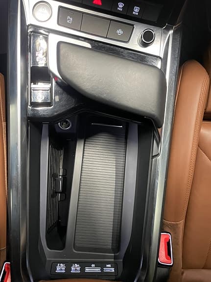 Audi e-tron Sportback - Thumbnail 19