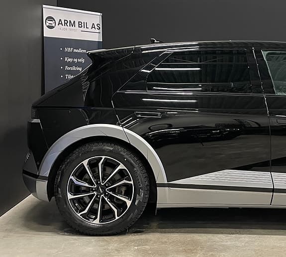 Hyundai Ioniq 5 - Thumbnail 4