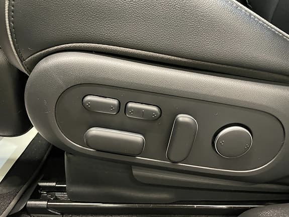 Hyundai Ioniq 5 - Thumbnail 15