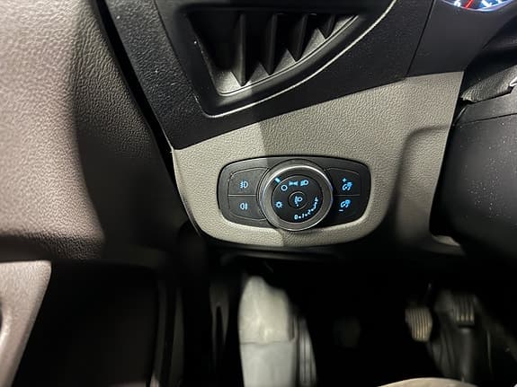 Ford Transit Connect - Thumbnail 22