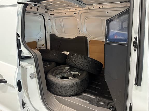 Ford Transit Connect - Thumbnail 14