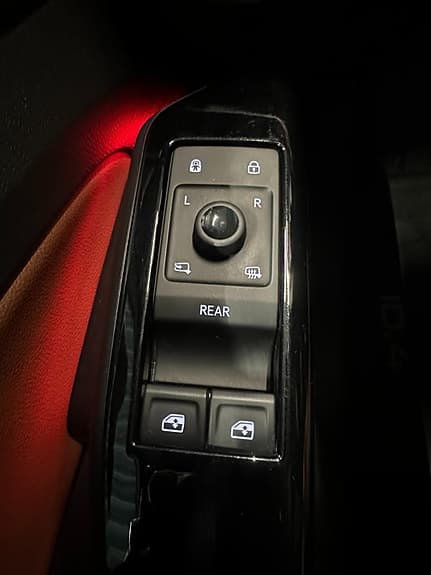 Volkswagen ID.4 - Thumbnail 31