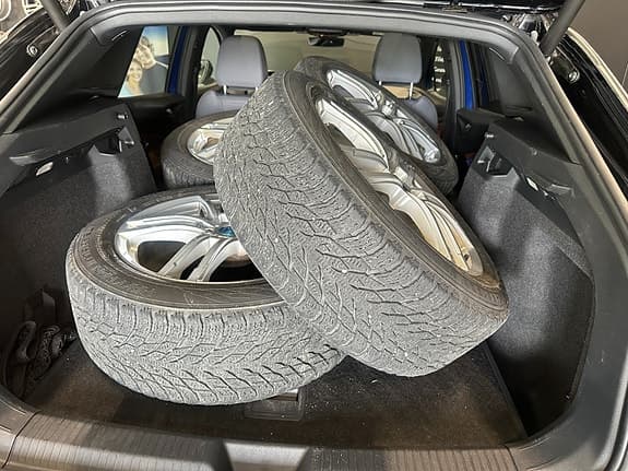 Volkswagen ID.4 - Thumbnail 35