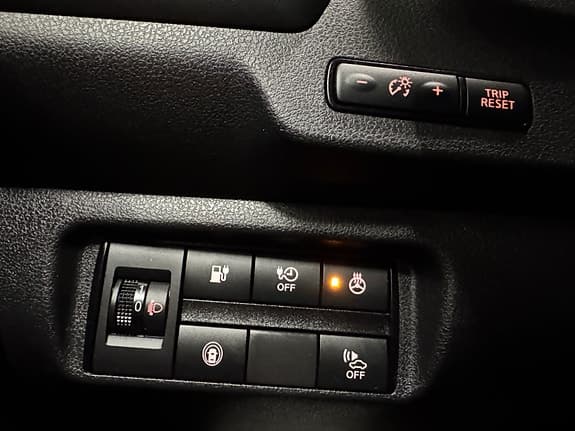 Nissan Leaf - Thumbnail 26